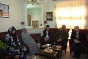 دیدار مدیر كل وجمعی ازكاركنان بسیجی دامپزشكی استان تهران با خانواده شهداء