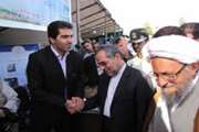 بازدید نماینده ولی فقیه در وزارت جهادكشاورزی از غرفه شبكه دامپزشكی شهرستان دماوند در جشنواره سیب 