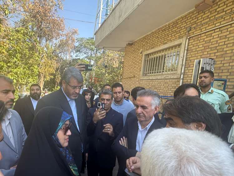 بازدید نماینده مجلس از میدان بهمن تهران؛ تأکید بر نظارت بهداشتی و تأمین کالاهای پروتئینی
