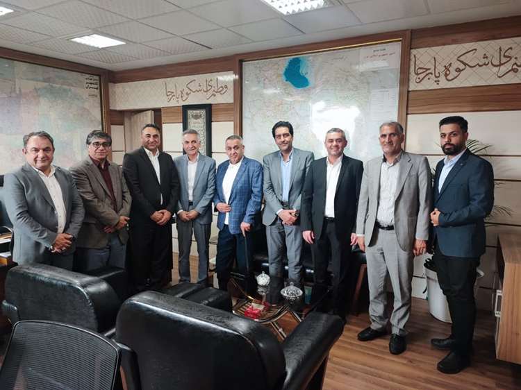 نشست هم‌اندیشی مدیرکل دامپزشکی تهران با انجمن واردکنندگان فرآورده‌های خام دامی