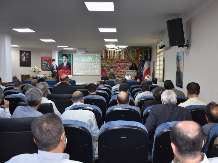 مراسم گرامیداشت هفته دفاع مقدس در اداره کل دامپزشکی استان تهران برگزار شد